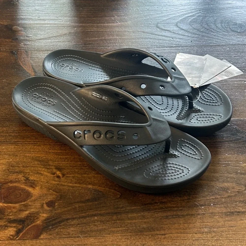 Crocs Baya II Flip Men Size 11 Black NEW Lightweight Comfort Sandal Summer Beach